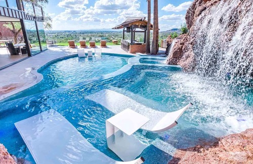 Camelback Sierra House | Elite Mountain Escape with Iconic Views, Private Villa & Resort-Style Luxury