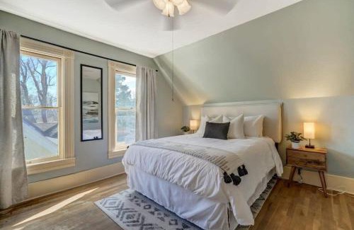 Central Colorado Springs Apartment | Elite Quarters Prime Location Downtown Hot Tub BBQ