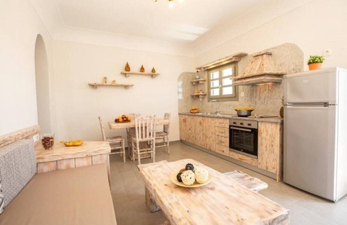 Perissa Villa | Elixirium Villa with private Swimming pool
