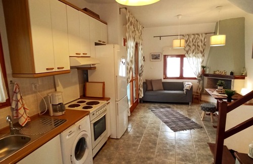 Nikita House | Eliza's Nikiti beach house 10 meters from the sea