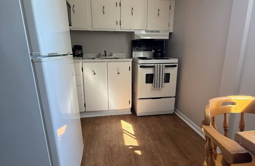Terra Nova Apartment | Elizabeth Ave Apartments - Loft Apartment