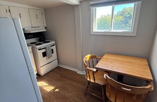 Terra Nova Apartment | Elizabeth Ave Apartments - Loft Apartment