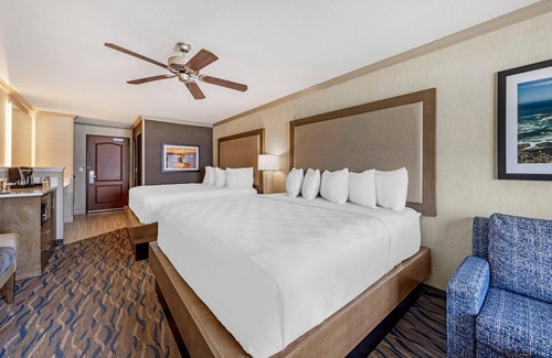 Newport Hotel | Elizabeth Oceanfront Suites, an Ascend Collection Hotel