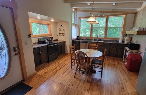 Cherokee Cabin | Elk Ridge - cherokee casino GSMNP, Elk Ridge - cherokee casino GSMNP