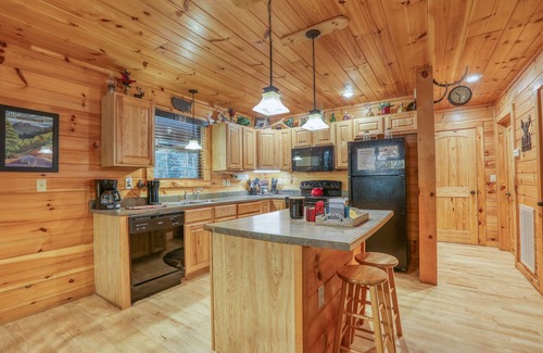 Cosby Cabin | Elk Run On Cosby Creek by RedAwning