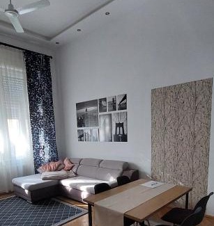 Szeged Apartment | Ella Home at Dóm