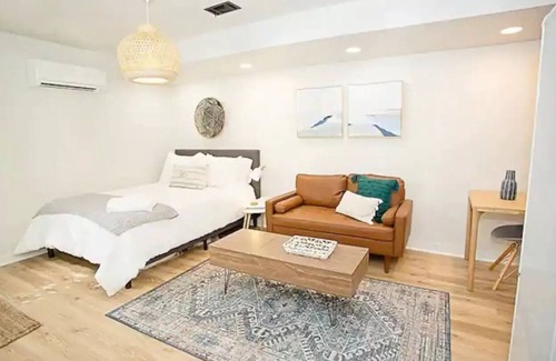 Brookfield West Apartment | Elle’s Place at Little Bridgewater