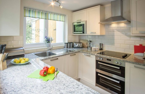 New Quay Cottage | Ellesmere, New Quay - Three Bedroom Cottage, Sleeps 5