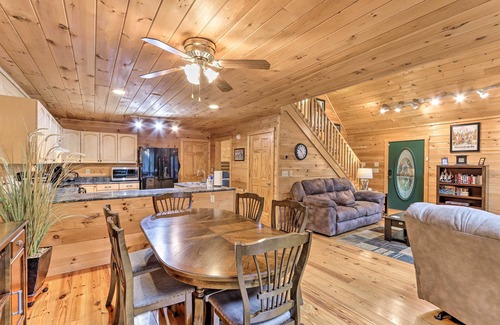 Eagle Mountain Cabin | Ellijay Resort Cabin w/Deck + Enclosed Porch!