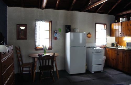 Grawn Cabin | Ellis Lake Resort - Elm Log Cabin-Interlochen/Traverse City