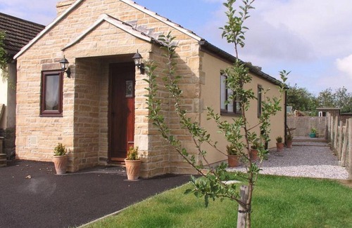 Chesterfield House | Elm Croft - One Bedroom House, Sleeps 2