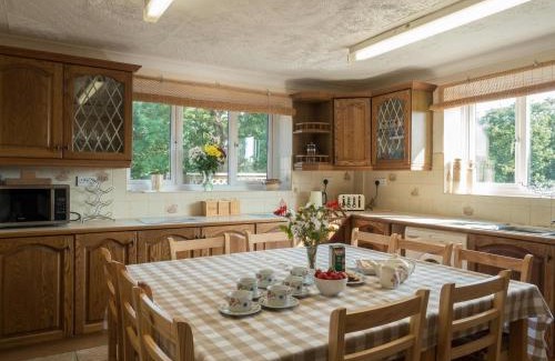 Cardigan House | Elmtree Cottage Cardigan