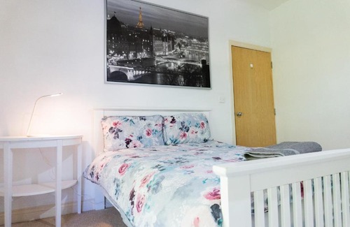 Portsmouth House | Elphinstone HomeShare