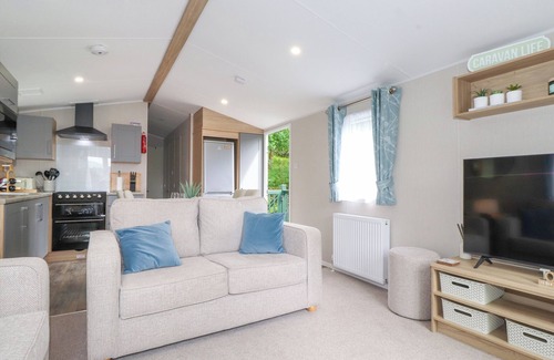 Troutbeck Bridge Cottage | ELTON'S ESCAPE, pet friendly, with a garden in Windermere