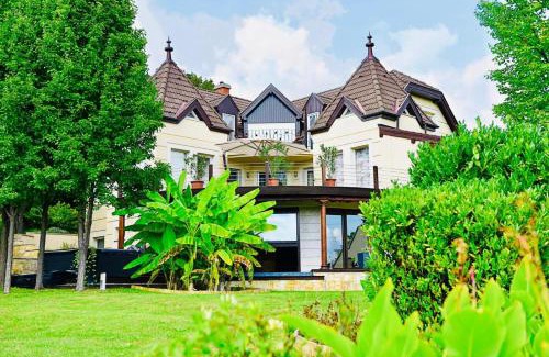 Szekszard Villa | Elysium Estate Szekszárd