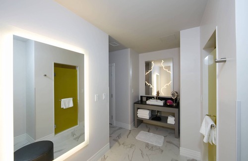Central City Hotel | Elyton Hotel, Autograph Collection by Marriott