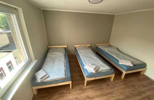 Krefeld Apartment | EMAS 6 Wohnung mit 3 Einzelbetten, Küche