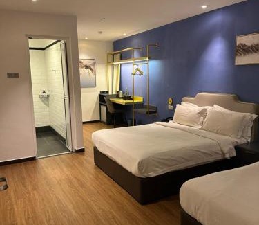 Downtown George Town Hotel | Embassy Hotel Georgetown