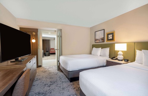 White Station Hotel | Embassy Suites by Hilton Memphis East Germantown Area