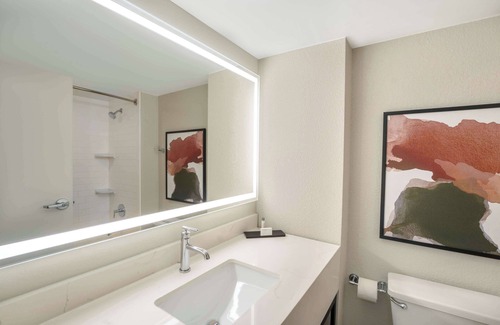 White Station Hotel | Embassy Suites by Hilton Memphis East Germantown Area