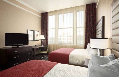 Downtown St. Louis Hotel | Embassy Suites by Hilton St. Louis Downtown