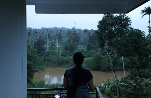 Mananthavady Apartment | Emberlin Holidays