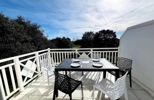 Bourgenay Apartment | Embruns - Appartement au calme