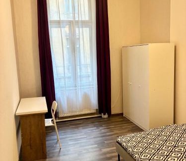 Inner City Budapest Apartment | Emerald Apartment Budapest