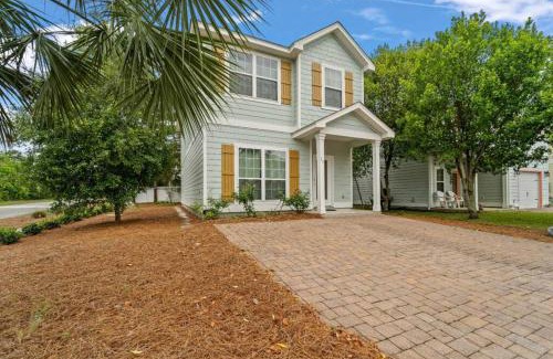 West Panama City Beach House | Emerald Beach Cottage, Walk to the Beach!