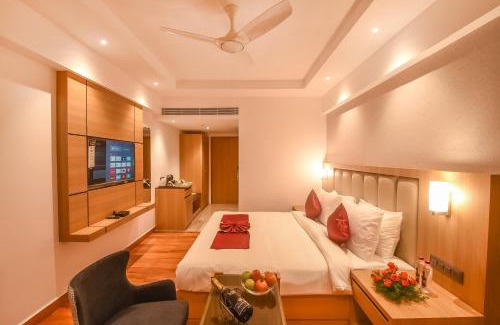 Mysore Hotel | Emerald Clarks Inn Suites