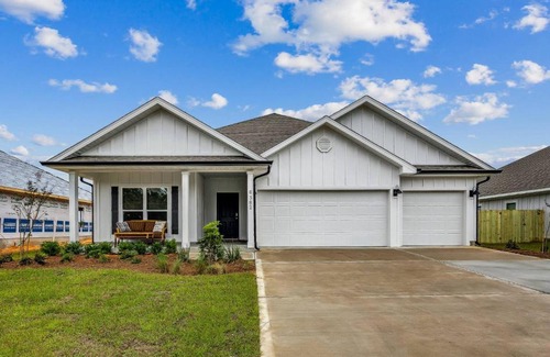 Gulf Breeze House | Emerald Coast Retreat