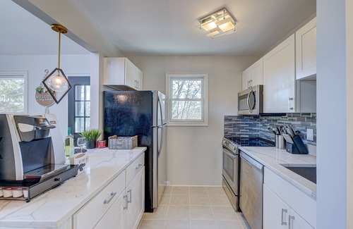 Pocono Pines Cabin | Emerald Cove-Newly renovated cabin with game room, 5 min from Kalahari, gameroom