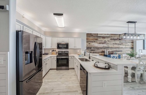 West Panama City Beach Condo | Emerald Isle 2107 "Manta Ray Villa" Pool, FREE Tickets & Beach Service for 4!
