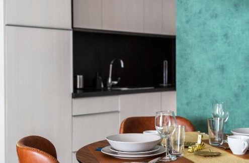 Corvin negyed Apartment | Emerald Kissed Golden Gem
