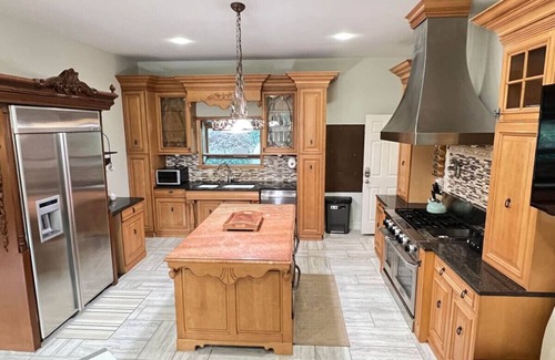 Lake Michigan Beach House | Emerald Shores - walk to beach, hot tub, pets
