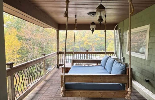 Lake Michigan Beach House | Emerald Shores - walk to beach, hot tub, pets