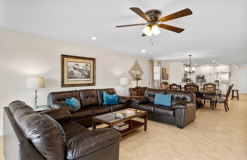 Silver Sands House | EMERALD SURF-5 br, 4ba, BEACH FRONT with POOL & Pet friendly!