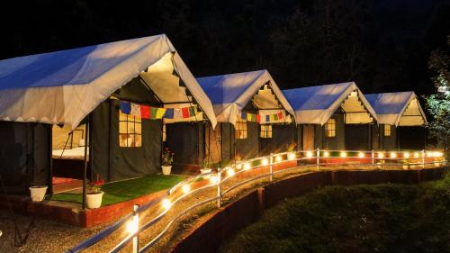 Mukteshwar Hotel | Emerald Woods Mukteshwar