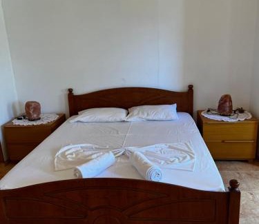 Dhermi Apartment | Emilios Traditional Villa