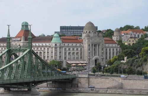 Inner City Budapest Apartment | Empire of Liberty