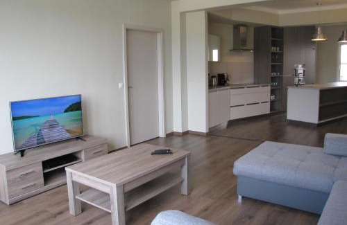 Inner City Budapest Apartment | Empire of Liberty