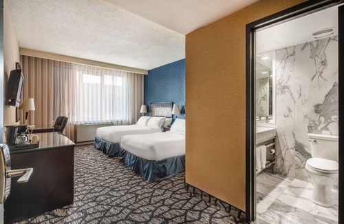 Quartier des Spectacles Hotel | Empire Suites