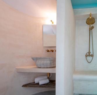 Symi Villa | Emporio A Captivating 6-Bed Villa in Nimborio