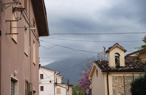 Castelli House | En&Gi Holiday Home