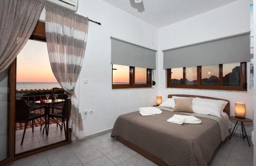 Falassarna House | En Plo Beachfront Rooms