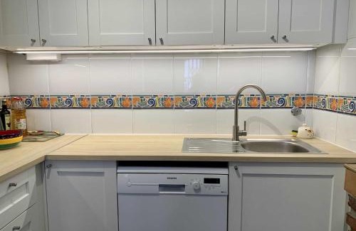 Mezquitilla Apartment | Encantador ático cerca del mar