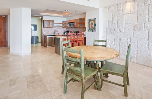 Puerto Penasco Condo | Encanto Living 0403 by Kivoya