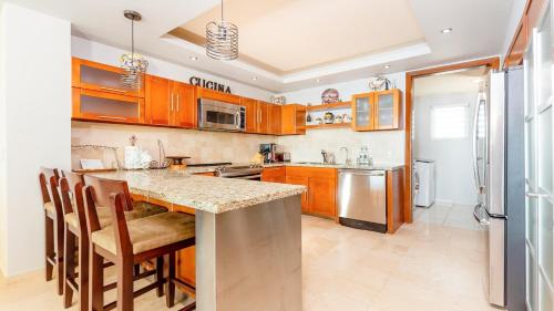 Puerto Penasco Apartment | Encanto Living 1104 by Kivoya
