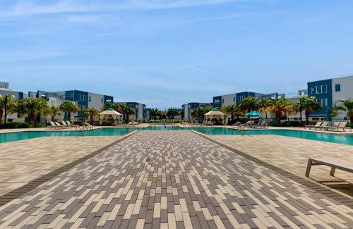 Reunion Apartment | Enchanted Oasis Residence #202