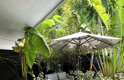 South Middle River Apartment | Enchanting 2-bedroom apartment with AC in Fort Lauderdale